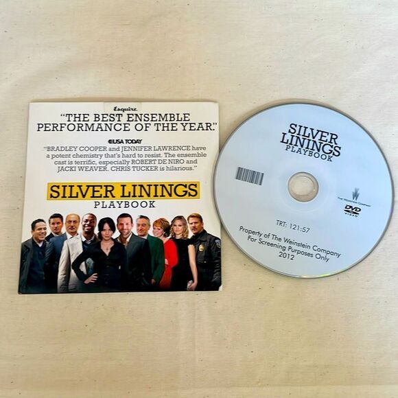 SILVER LININGS PLAYBOOK Movie DVD Jennifer Lawrence & Bradley Cooper - Picture 1 of 2